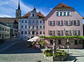 Luftaufnahme von Gasthof Goldene Krone und Rathaus, Iphofen, Fränkisches Weinland, Franken, Bayern, Deutschland, Europa
