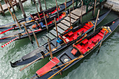 gondolas, Venezia, Venice, UNESCO World Heritage Site, Veneto, Italy, Europe
