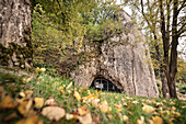 UNESCO Welterbe Eiszeitliche Höhlen der Schwäbischen Alb, Hohler Fels (Fundort der Venus), Aachtal, Schwäbische Alb, Baden-Württemberg, Deutschland