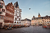 Marktplatz in der Altstadt von Trier, Rheinland-Pfalz, Deutschland