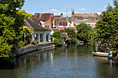 houses on the banks of the eure, ivry-la-bataille (27), france