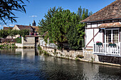 the banks of the eure, pacy-sur-eure (27), france