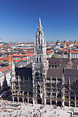 Marienplatz Square with town hall (Neues Rathaus), Munich, Bavaria, Germany, Europe