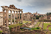 Roman Forum ruins, elevated view from Campidoglio, Historic Centre, Rome, UNESCO World Heritage Site, Lazio, Italy, Europe