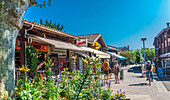 France, Landes, Biscarosse-Bourg, shops