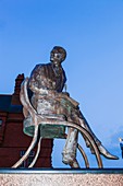 Wales, Cardiff, Cardiff Bay, Statue of Ivor Novello by Peter Nicholas