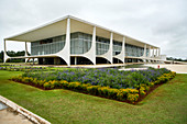 The Planalto Palace designed by Oscar Niemeyer in 1958, Brasilia, UNESCO World Heritage Site, Brazil, South America