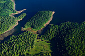 Luftaufnahme der Küste zwischen Ketchikan und den Misty Fjords National Monument, Tongass National Forest, im Südosten von Alaska, USA, Nordamerika