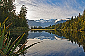 Mirror Lake in der Region Southland, Südinsel, Neuseeland