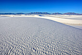 White sand dunes, White Sands National Monument, New Mexico, USA