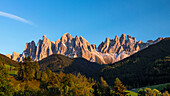 Geislergruppe, Geislerspitzen vom Villnößtal aus gesehen, Dolomiten, Alpen, Südtirol, Italien, Europa