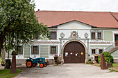 Traktor, Bauernhof, Mostviertel, Niederösterreich, Österreich, Europa