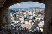 Blick von der Festung Hohensalzburg, Festungsberg, auf die Altstadt, Salzburg, Österreich, Europa