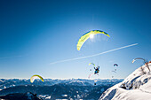 Paraglider, Schnee, Winter, Skigebiet, Werfenweng, Österreich, Alpen, Europa