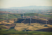 Wind turbines at Snake River Wind Facility, Lower Snake River, Washington, USA