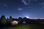 Alpe di Siusi/Seiser Alm, Dolomites, South Tyrol, Italy, Moonrise on the Alpe di Siusi