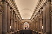 imposantes Treppenhaus im Metropolitan Museum of Art, 5th Avenue, Manhattan, New York City, Vereinigte Staaten von Amerika, USA, Nordamerika