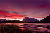 Before sunrise, Vermillion Lake, Banff National Park, UNESCO World Heritage Site, Canadian Rockies, Alberta, Canada, North America