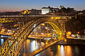Ponte Dom Luis I Bridge over Douro River to Ribeira District, UNESCO World Heritage Site, Porto (Oporto), Portugal, Europe