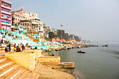 Ghats on the River Ganges banks, Varanasi, Uttar Pradesh, India, Asia
