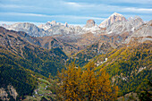 Giau Pass area in autumn, Dolomites, Veneto, Italy, Europe