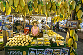 Street food market, mango fruit shop, MBK shopping center, Bangkok, Thailand