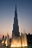 burj khalifa,United Arab Emirates,Emirati, Middle East,Middle Eastern