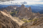 Vajolet valley, Catinaccio group and Latemar group panorama from Catinaccio d'Antermoia summit, Dolomites, Fassa valley, Val di Fassa, Pozza di Fassa, Trento Province, Trentino Alto Adige, Italy