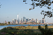 view of the skyline of manhattan and one world trade center, manhattan, new york city, new york, united states, usa