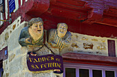 Europe, France, Sieur sculpture Vannes and his wife in Vannes in the Morbihan