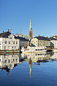 Blick auf die Altstadt am Hafen Pollen von Arendal, Aust-Agder, Sørlandet, Südnorwegen, Norwegen, Skandinavien, Nordeuropa, Europa