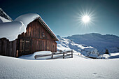 Berghütte im Schnee , St.Christoph am Arlberg, Tirol, Österreich