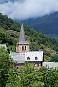 Das Bergdorf Cassau im Val d'Aran, Spanische Pyrenäen, Val d'Aran, Katalonien, Spanien