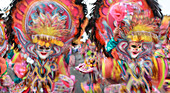 Tänzer in Bewegung, Masskara Festival, Bacolod, Bacolod, Insel Negros, Philippinen, Asien