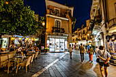 Old town and shoppingstreets of Taormina at night, Sicily, South Italy, Italy