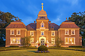 Old noble residence Sielhof in Neuharlingersiel, North Sea, East Frisia, Lower Saxony, Northern Germany, Germany, Europe