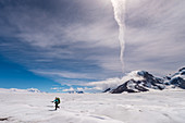 Climbers on the ice of Campo de Hielo Sur, Los Glaciares National Park, Patagonia, Argentina