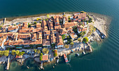 Luftbild von Isola dei Pescatori am Lago Maggiore, Italien