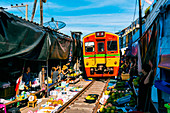 Maeklong-Bahnmarkt, Samut Songkhram, Bangkok, Thailand