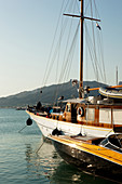 Boote im Hafen im Abendlicht, Uferpromenade von Zante, Zakynthos Stadt, Griechenland