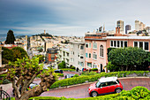 Lombard Street, San Francisco, Kalifornien, Vereinigte Staaten von Amerika, Nordamerika