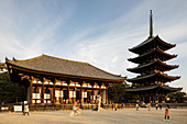 Die fünfstöckige Pagode von Kofuku-ji Tempel, UNESCO-Welterbestätte, Nara, Japan, Asien