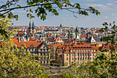 Blick vom Letna Park über der alten Stadt, UNESCO-Welterbestätte, Prag, Böhmen, Tschechische Republik, Europa