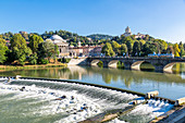 Blick auf Fluss PO und von Kirche Gran Madre Di Dio, Turin, Piemont, Italien, Europa