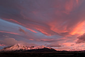 Berge bei Sonnenuntergang, Paine-Massiv, Torres Del Paine, Nationalpark Torres Del Paine, Patagonia, Chile