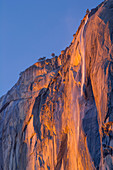 Wasserfall im Winter, Schachtelhalm-Fall, Yosemite Nationalpark, Kalifornien