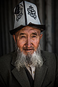Kirgise in Osh, Kyrgyzstan, Asia