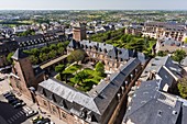 Frankreich, Aveyron, Rodez, gesehen auf dem Bischofspalast, wurde das Bistum unter Ludwig XIII erbaut und im 19. Jahrhundert renoviert