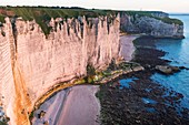 Felsen von Aval, Etretat, Alabasterküste, Pays de Caux, Seine-Maritime, Frankreich
