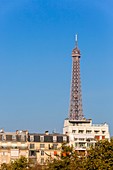 Der Eiffelturm und Pariser Gebäude, Paris, Frankreich